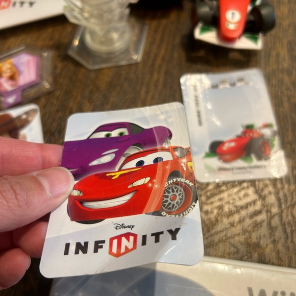 Disney Infinity Game, Figures & Cards - Picture 14 of 16